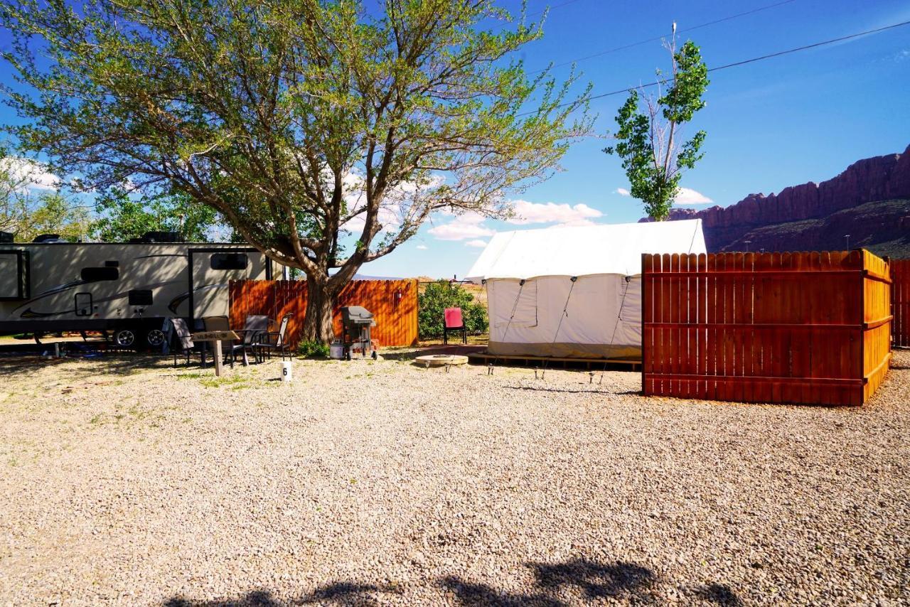 FunStays Glamping Setup Tent in RV Park #6 OK-T6 Moab Bagian luar foto